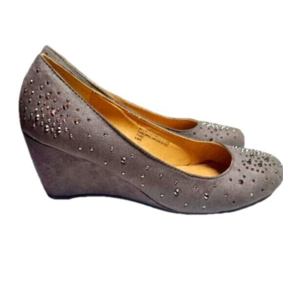 Suede Grey Embellished Glitter Business Casual Round Toe Low Wedge Pump Heels - Picture 2 of 7